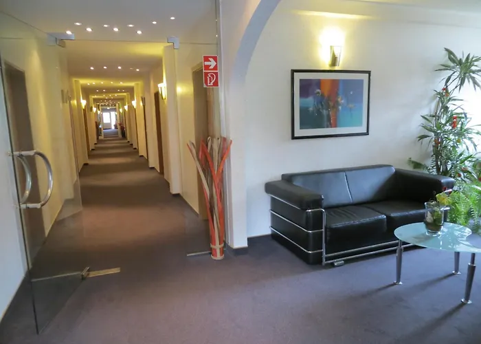 Hotel Merkur Garni